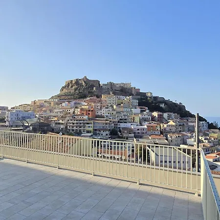 Aria Condizionata E Terrazza Vista Mare 아파트 카스텔사르도
