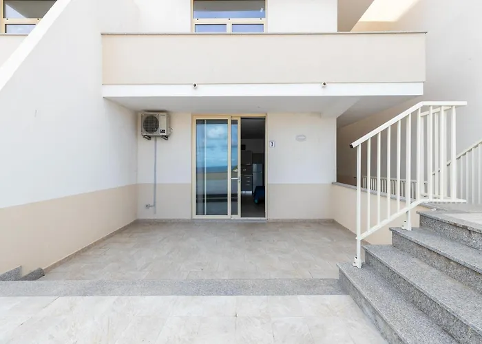 Апартаменты Aria Condizionata E Terrazza Vista Mare *